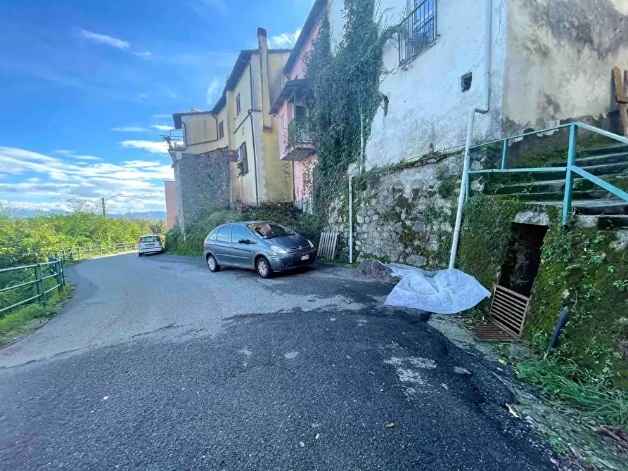 Immagine 31 di Terratetto in vendita  a Borghetto Di Vara
