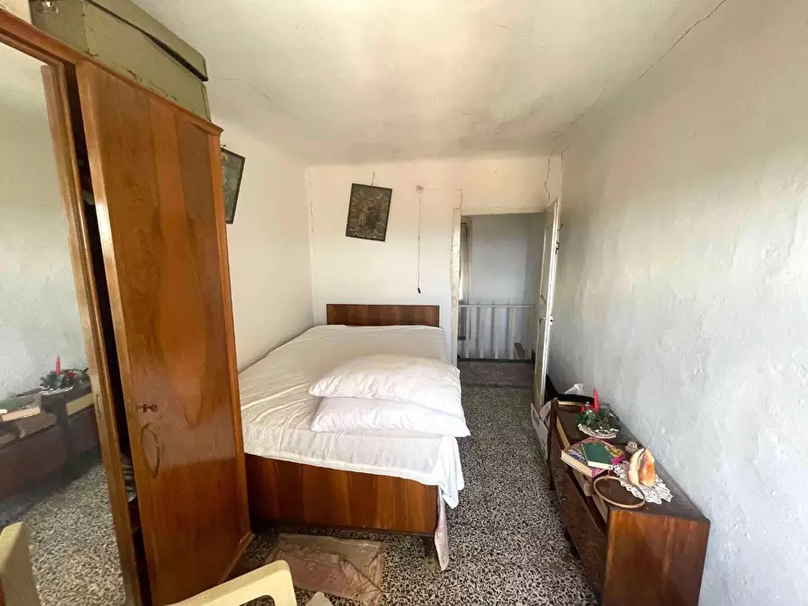 Immagine 25 di Terratetto in vendita  a Borghetto Di Vara