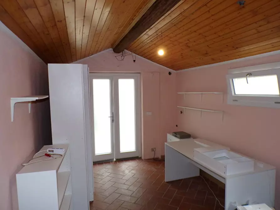 Immagine 29 di Terratetto in vendita  a Pisa