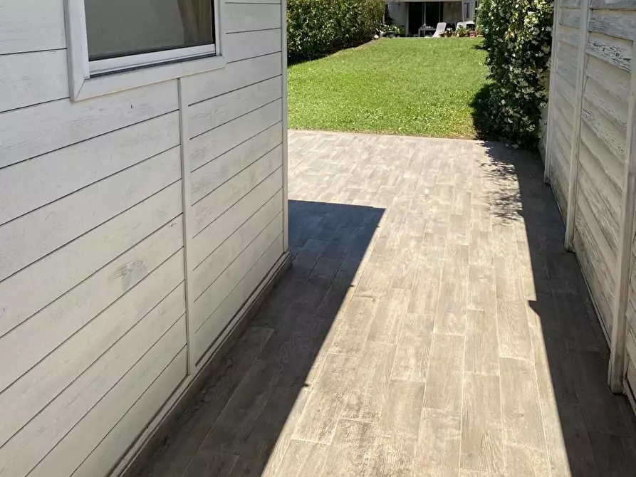 Immagine 11 di Appartamento in vendita  a Montelupo Fiorentino