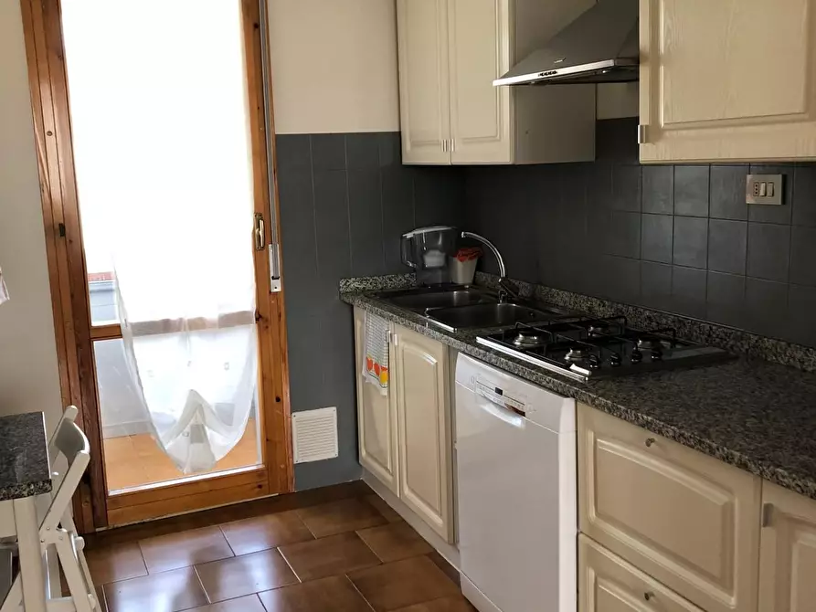 Immagine 21 di Mansarda in vendita  a Cascina