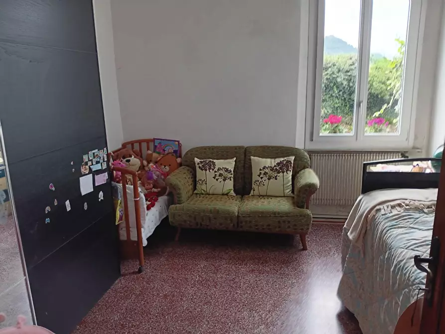 Immagine 10 di Casa indipendente in vendita  a Massa