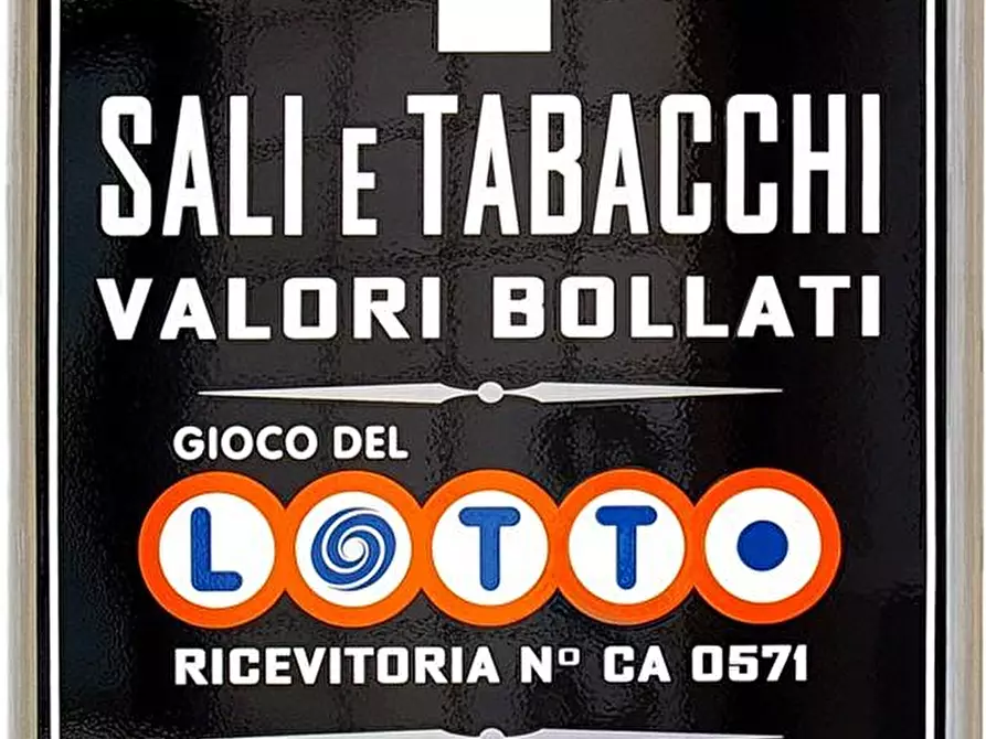 Immagine 3 di Attività commerciale in vendita  a Rosignano Marittimo