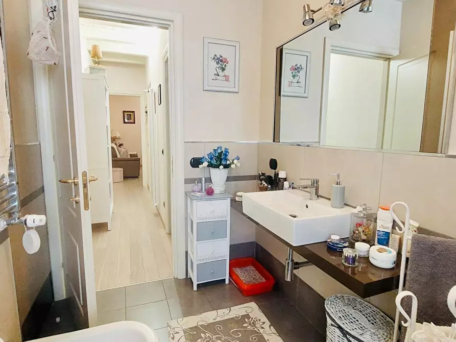 Immagine 15 di Appartamento in vendita  a Massarosa