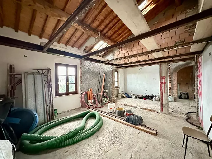 Immagine 20 di Casa colonica in vendita  a Fucecchio