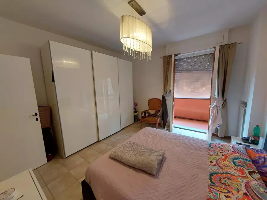 Immagine 11 di Appartamento in vendita  a Pontedera