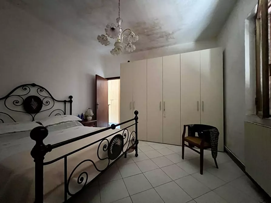 Immagine 23 di Casa bifamiliare in vendita  a Massa