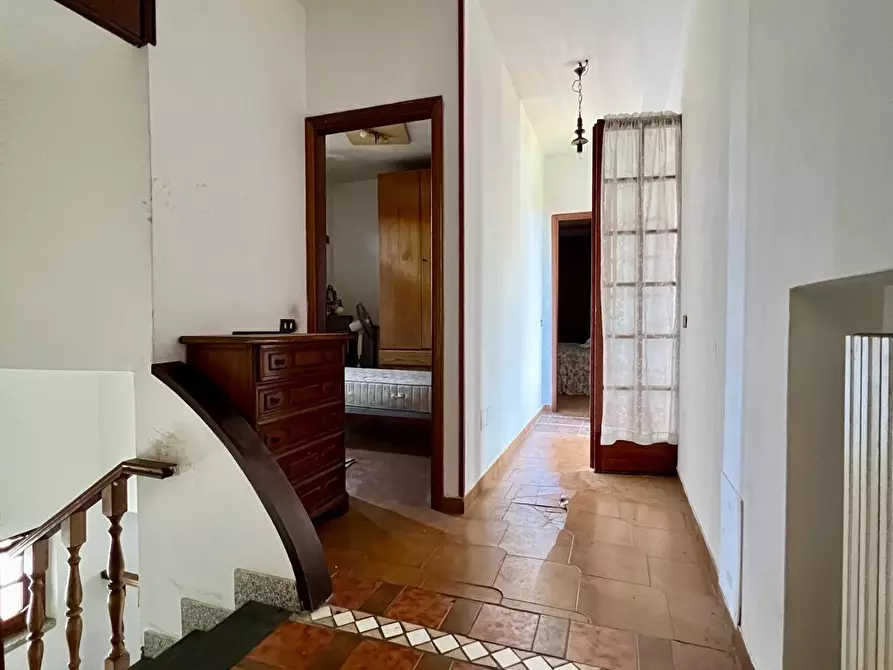 Immagine 12 di Casa bifamiliare in vendita  a Massa