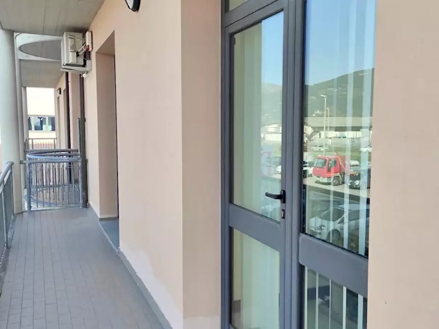 Immagine 10 di Ufficio in vendita  a San Giuliano Terme