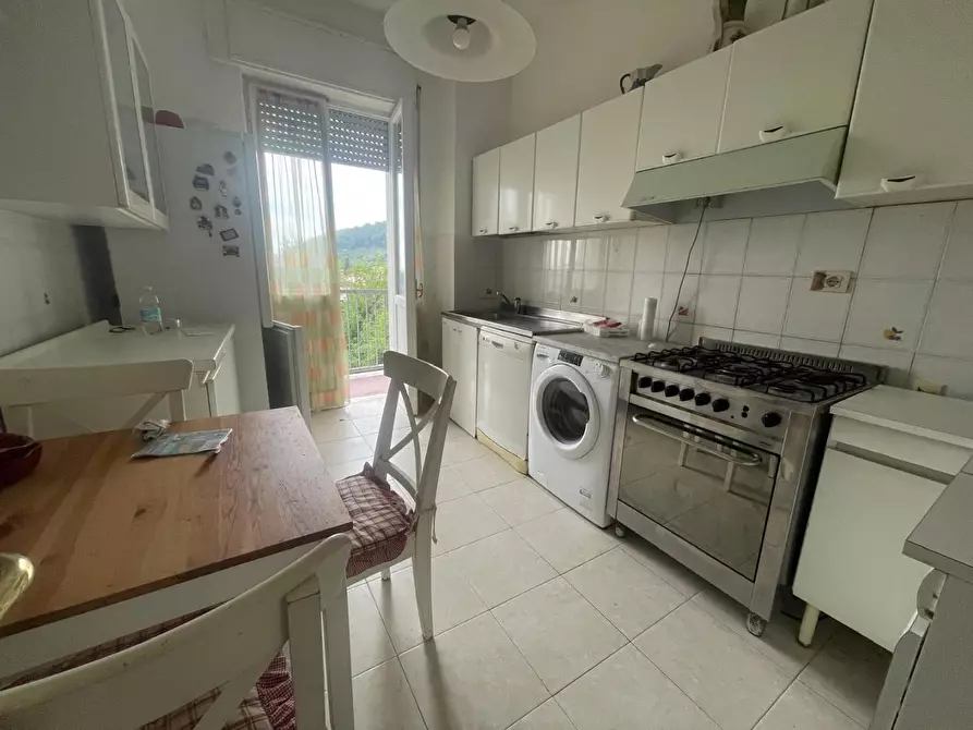 Immagine 7 di Appartamento in vendita  a Carrara