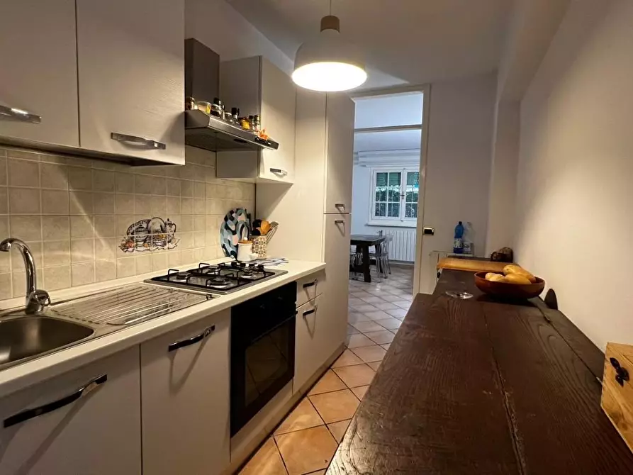 Immagine 7 di Appartamento in vendita  a Camaiore