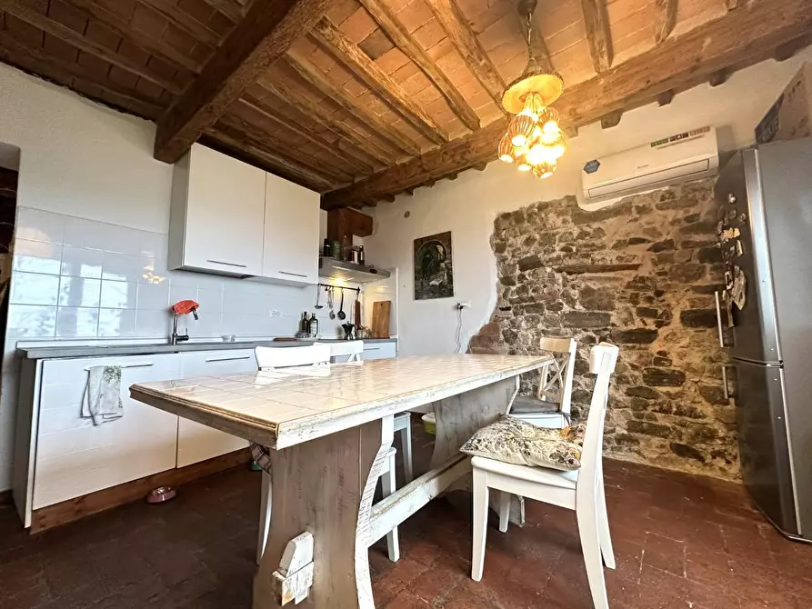 Immagine 6 di Appartamento in vendita  a Massarosa