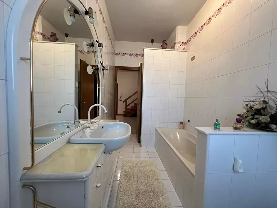 Immagine 37 di Terratetto in vendita  a Empoli