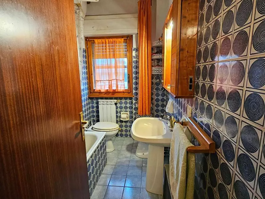 Immagine 22 di Appartamento in vendita  a Collesalvetti