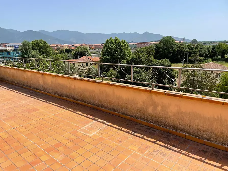 Immagine 4 di Mansarda in vendita  a Pisa