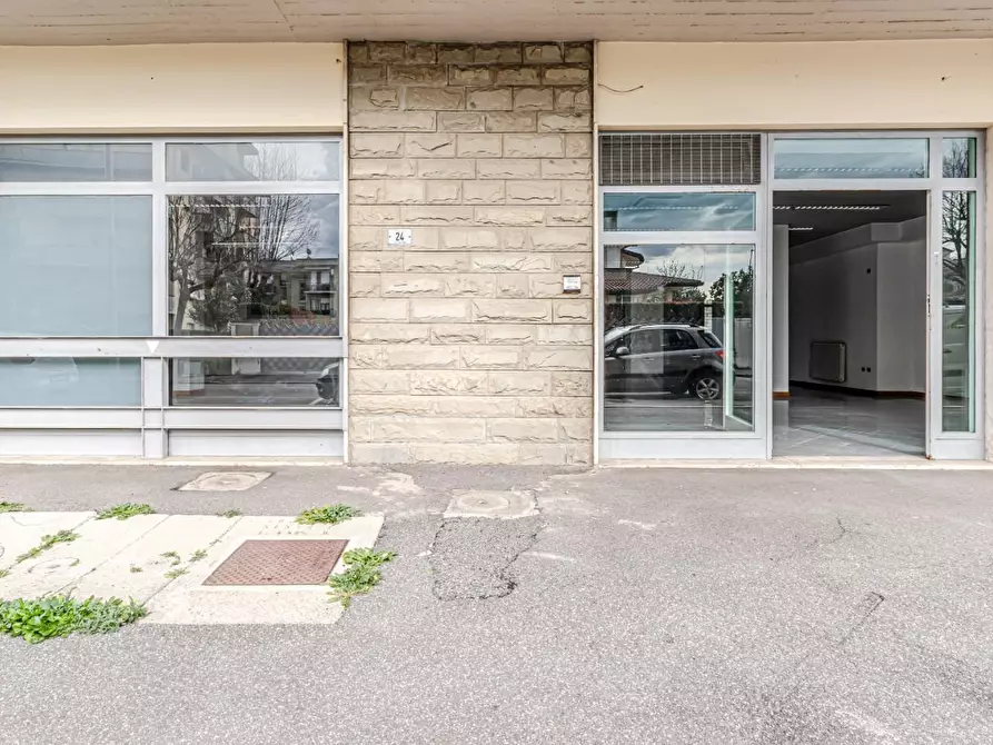 Immagine 2 di Ufficio in affitto  a Santa Croce Sull'arno