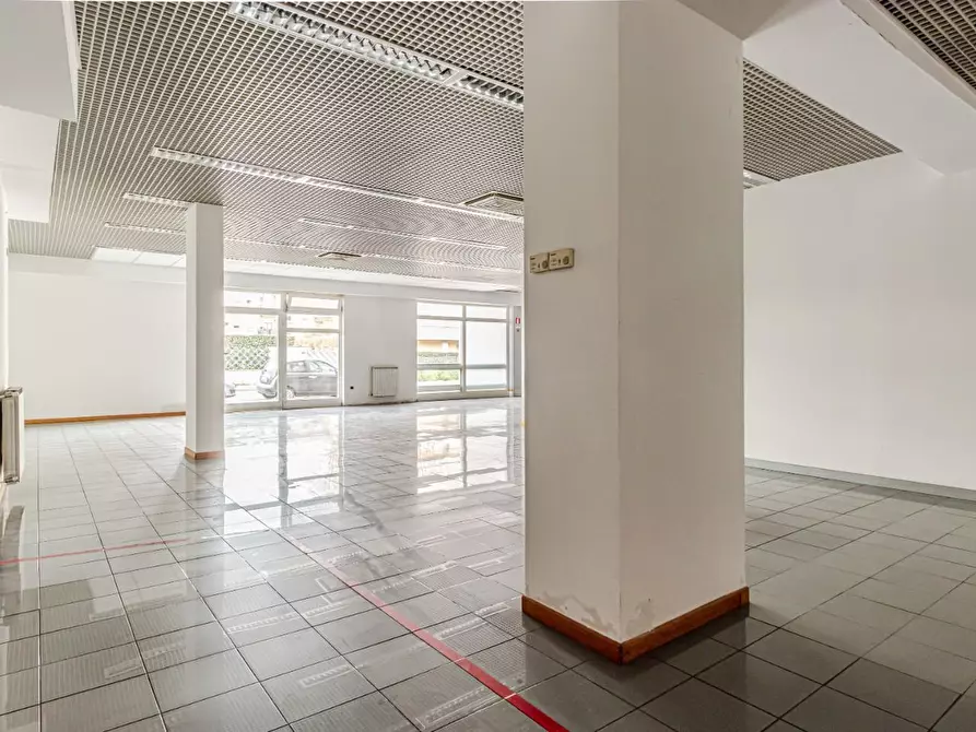 Immagine 6 di Ufficio in affitto  a Santa Croce Sull'arno