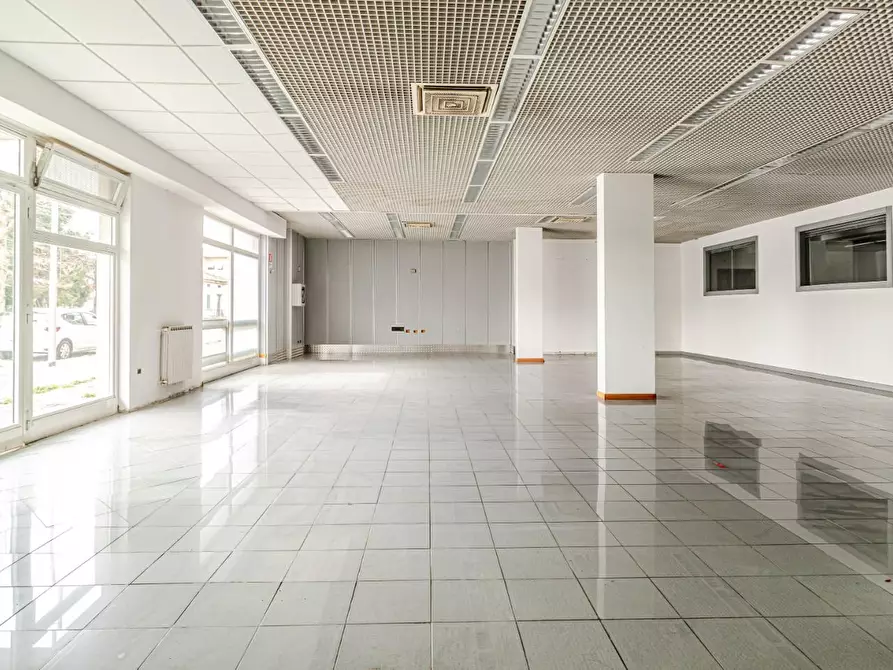 Immagine 5 di Ufficio in affitto  a Santa Croce Sull'arno