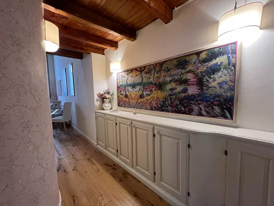 Immagine 18 di Appartamento in affitto  a Lucca