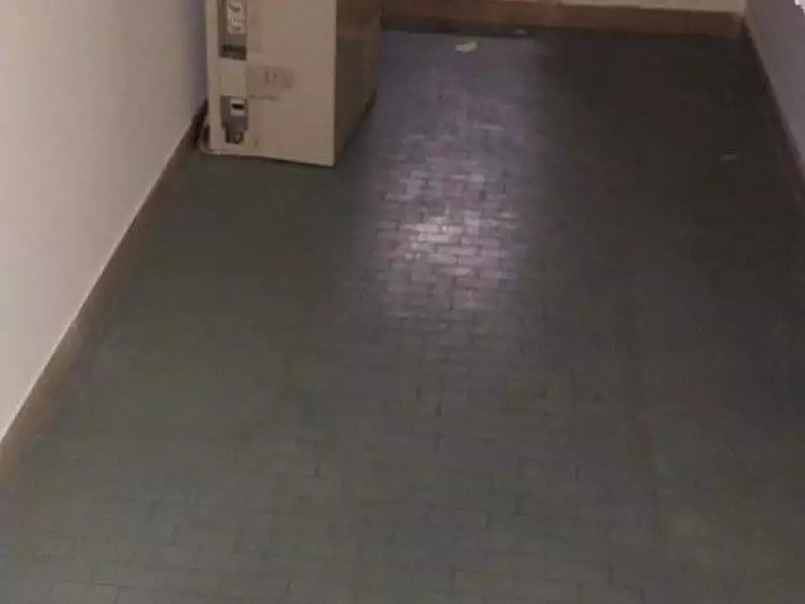 Immagine 10 di Appartamento in vendita  a Carrara