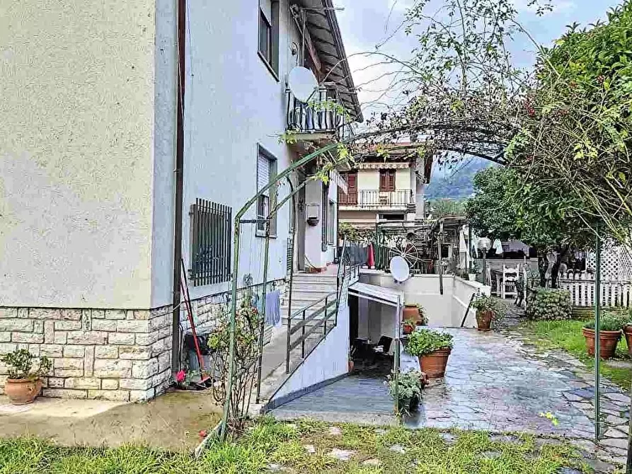 Immagine 20 di Appartamento in vendita  a Massa