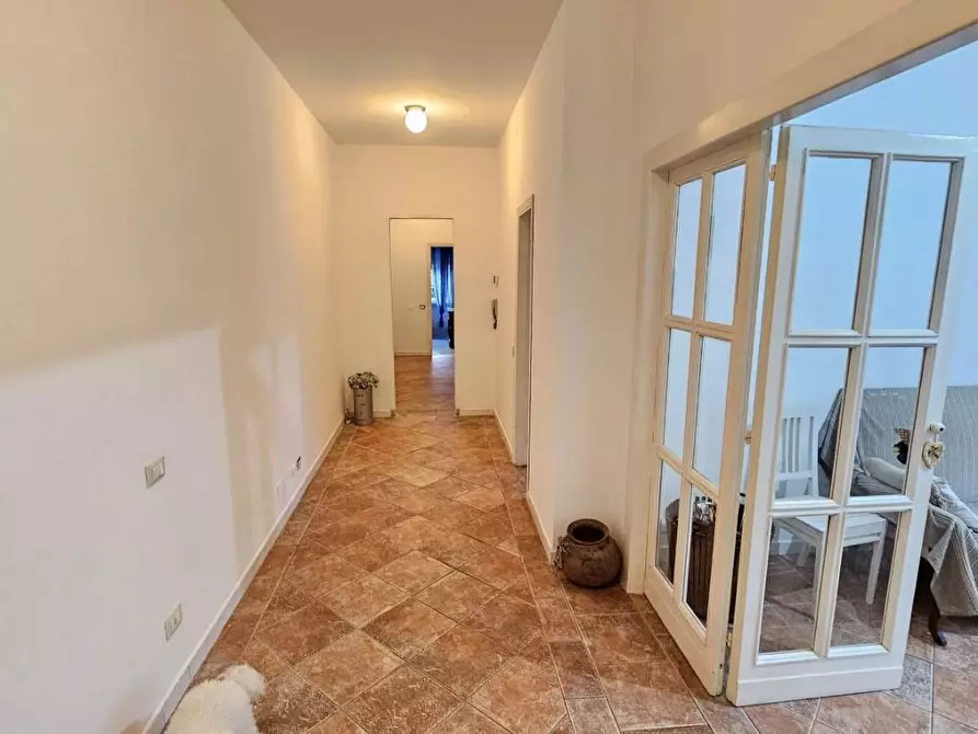 Immagine 5 di Appartamento in vendita  a Massa