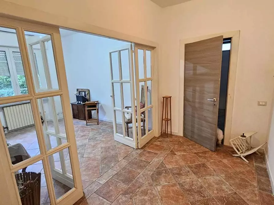 Immagine 4 di Appartamento in vendita  a Massa