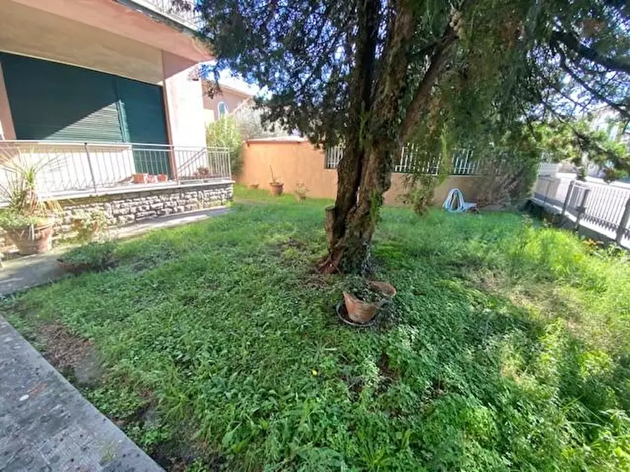 Immagine 18 di Villa in vendita  a Capannoli