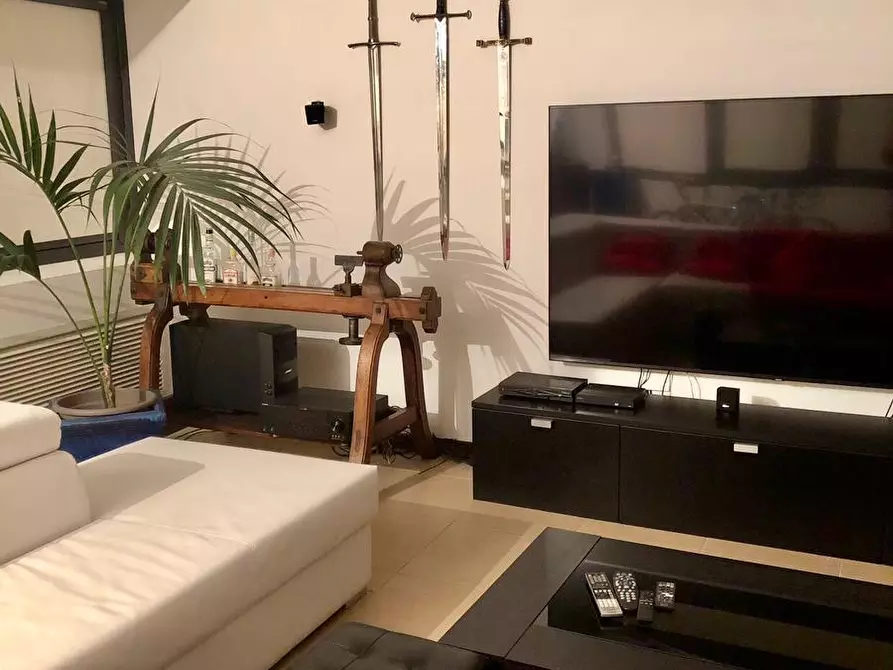 Immagine 37 di Appartamento in vendita  a Cascina