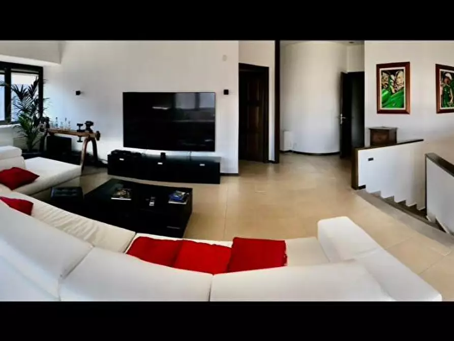 Immagine 36 di Appartamento in vendita  a Cascina