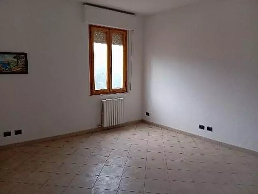 Immagine 17 di Appartamento in vendita  a Poggibonsi