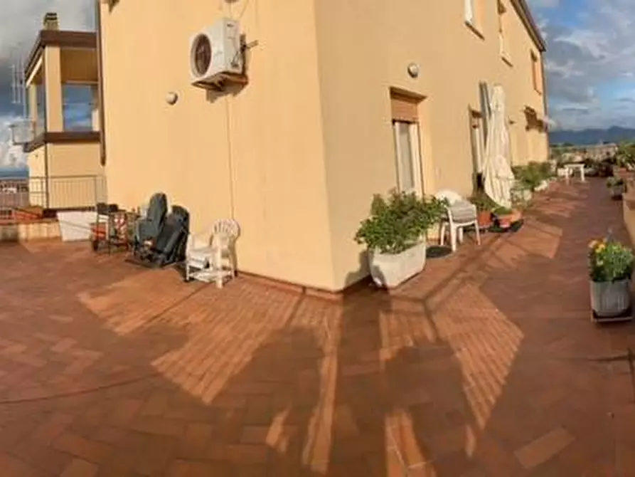 Immagine 13 di Mansarda in vendita  a Pisa