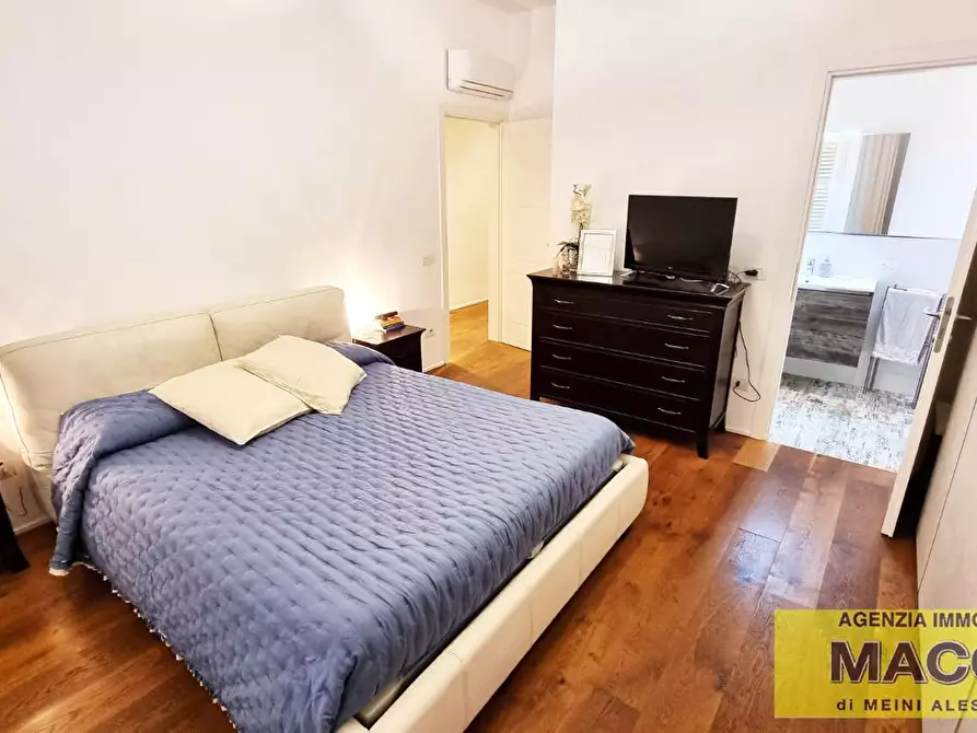 Immagine 11 di Villa in vendita  a Ponsacco