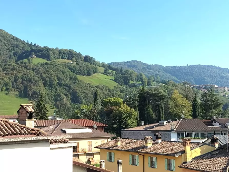 Immagine 28 di Appartamento in vendita  a Gandino