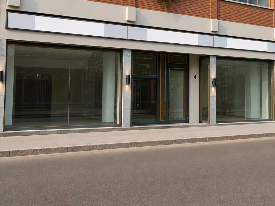 Immagine 1 di Locale commerciale in affitto  a Pontedera