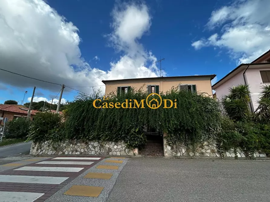 Immagine 7 di Villa in vendita  a Santa Luce