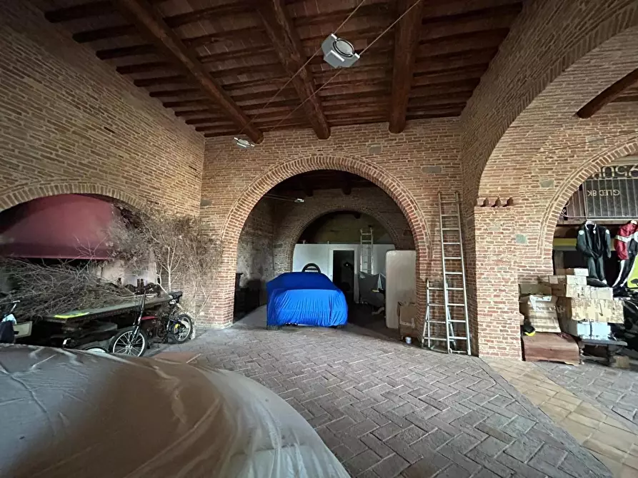 Immagine 33 di Casa colonica in vendita  a Castelfranco Di Sotto