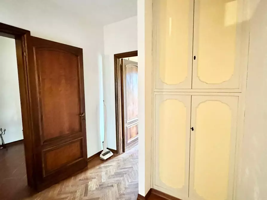 Immagine 15 di Villa in vendita  a San Giuliano Terme