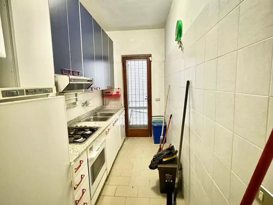 Immagine 9 di Villa in vendita  a San Giuliano Terme