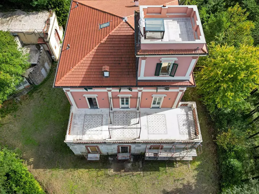 Immagine 2 di Villa in vendita  a Pisa