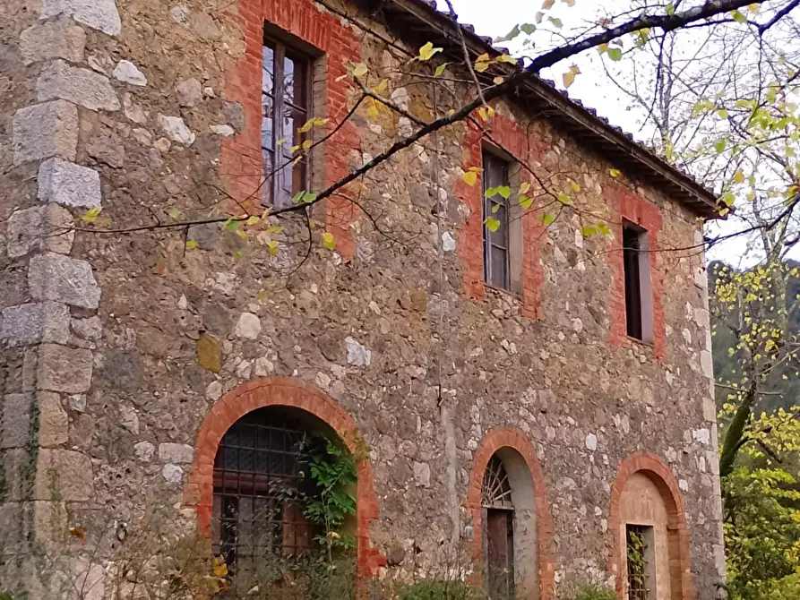 Immagine 1 di Casa colonica in vendita  a Sovicille