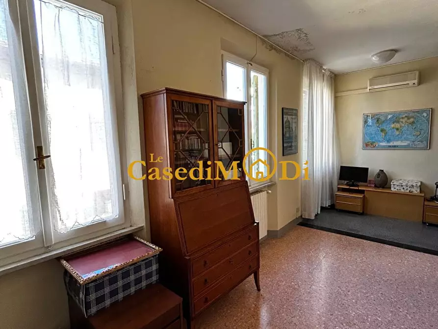 Immagine 46 di Villa in vendita  a Pisa