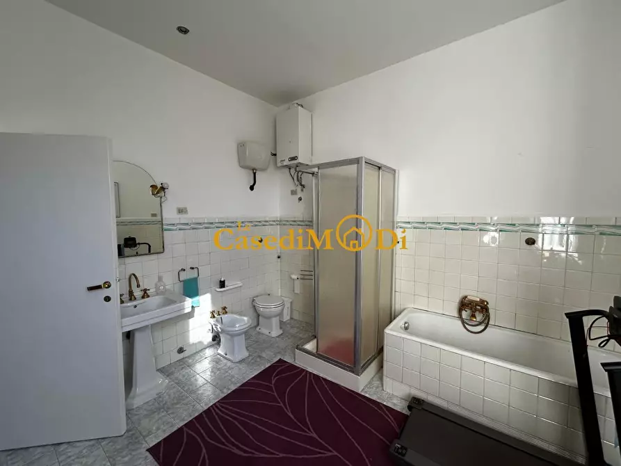 Immagine 61 di Villa in vendita  a Pisa