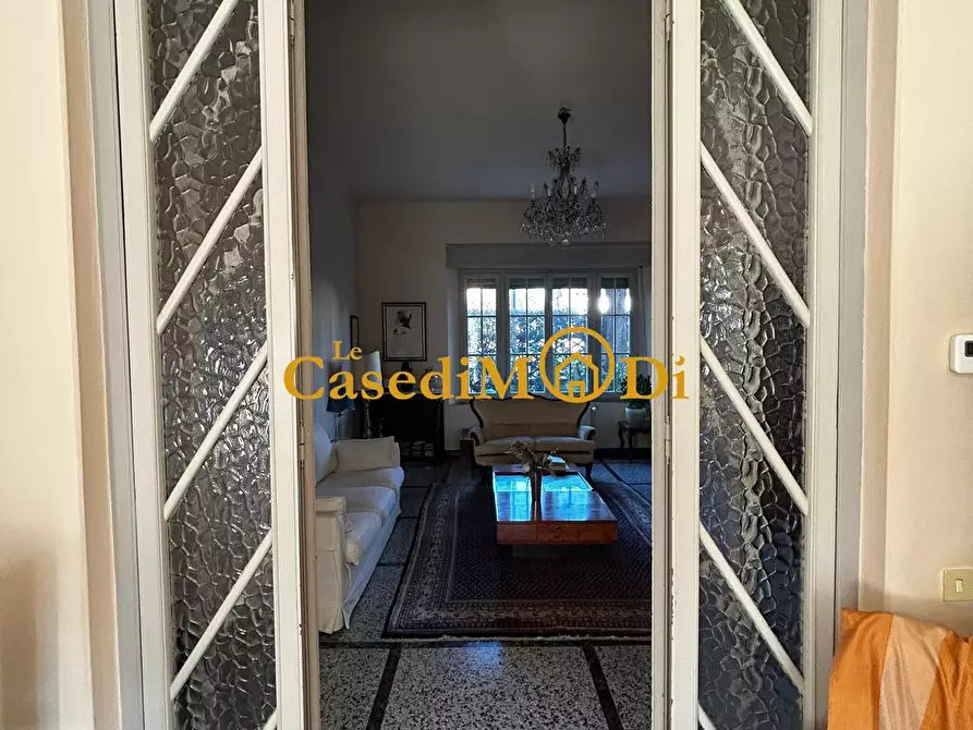 Immagine 21 di Villa in vendita  a Pisa