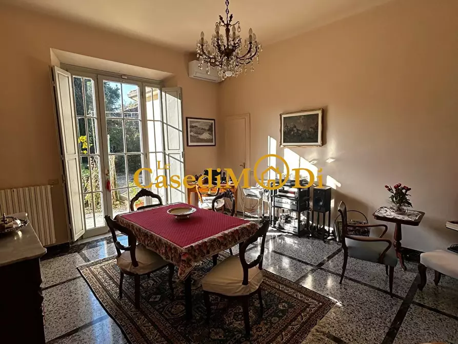 Immagine 12 di Villa in vendita  a Pisa