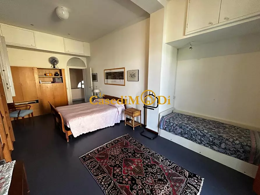 Immagine 53 di Villa in vendita  a Pisa