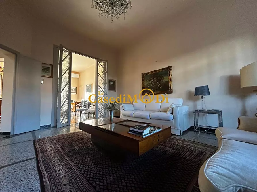 Immagine 3 di Villa in vendita  a Pisa