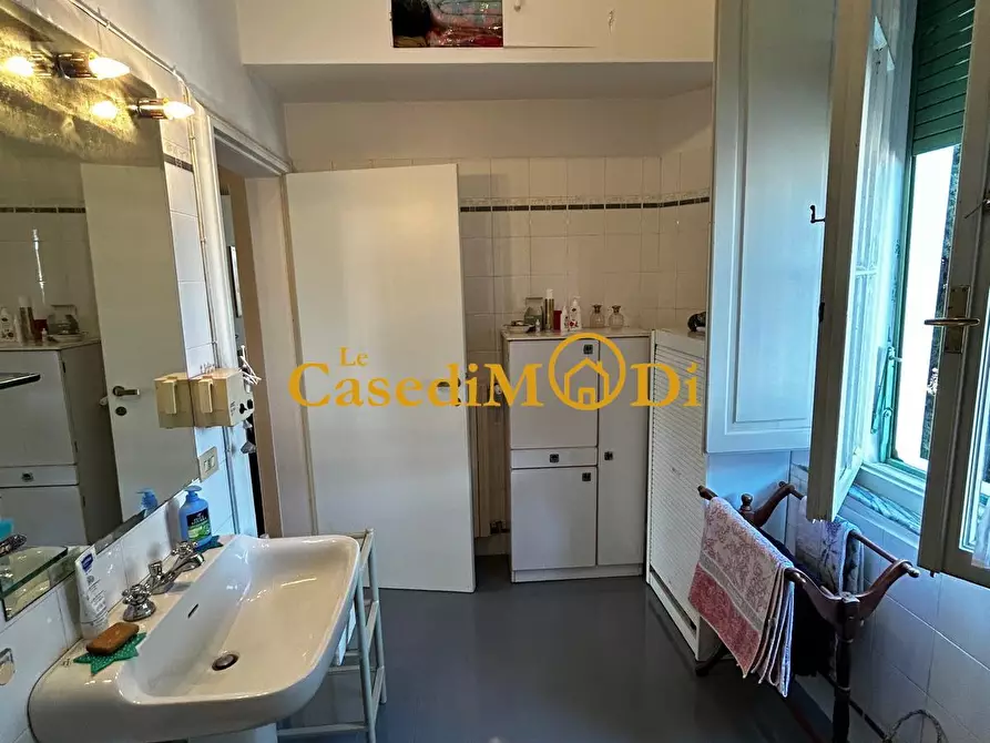 Immagine 58 di Villa in vendita  a Pisa