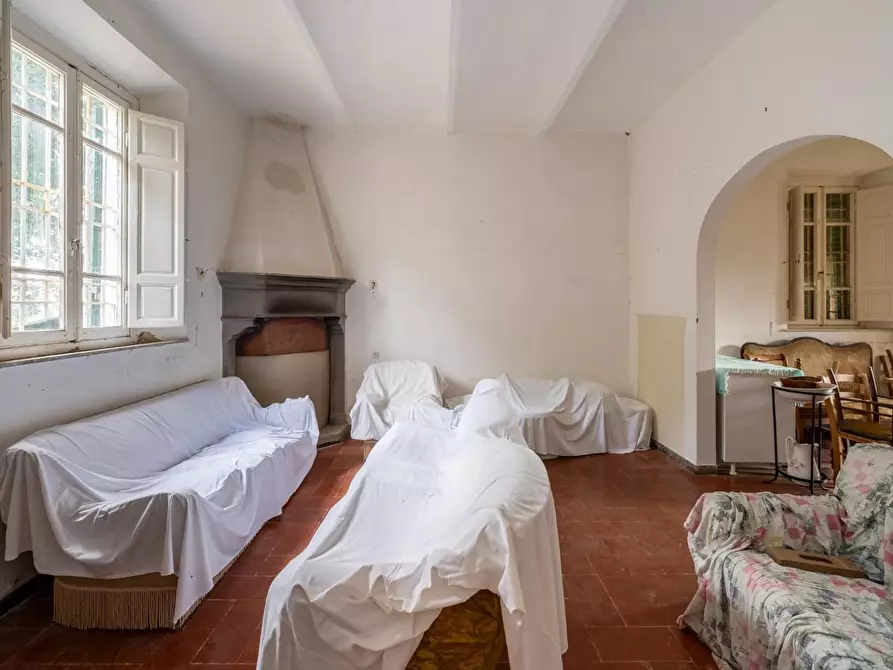 Immagine 10 di Villa in vendita  a Terricciola