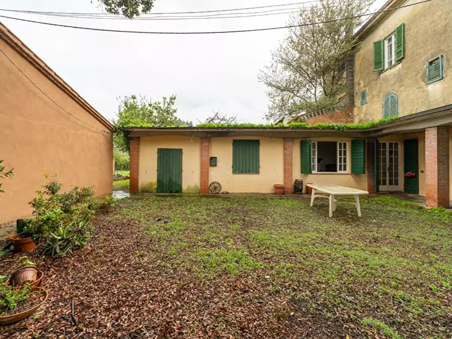 Immagine 30 di Villa in vendita  a Terricciola